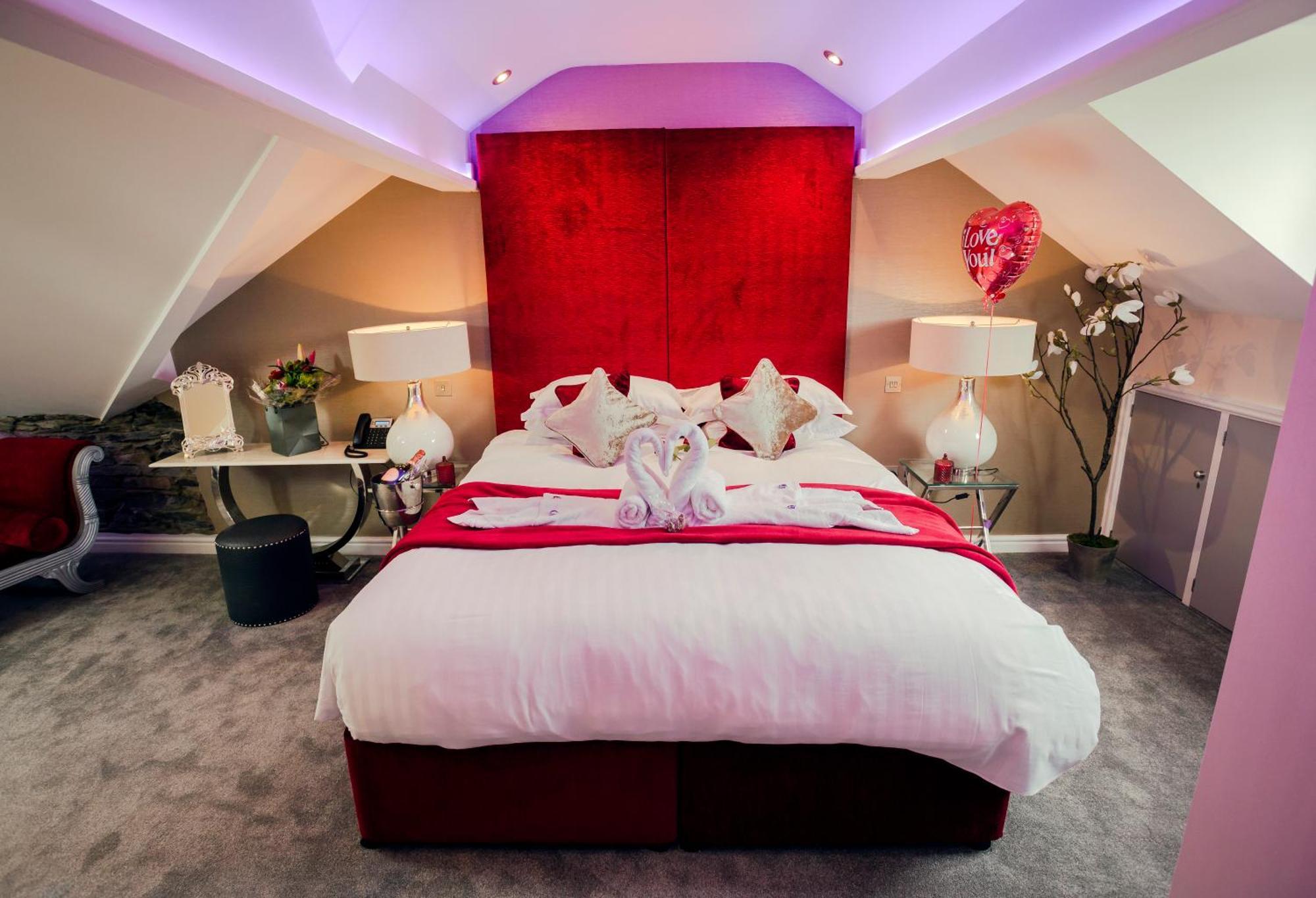 Aphrodites Group - Luxury Hot Tub Suites In Central Lake District! Bowness-on-Windermere Exterior foto