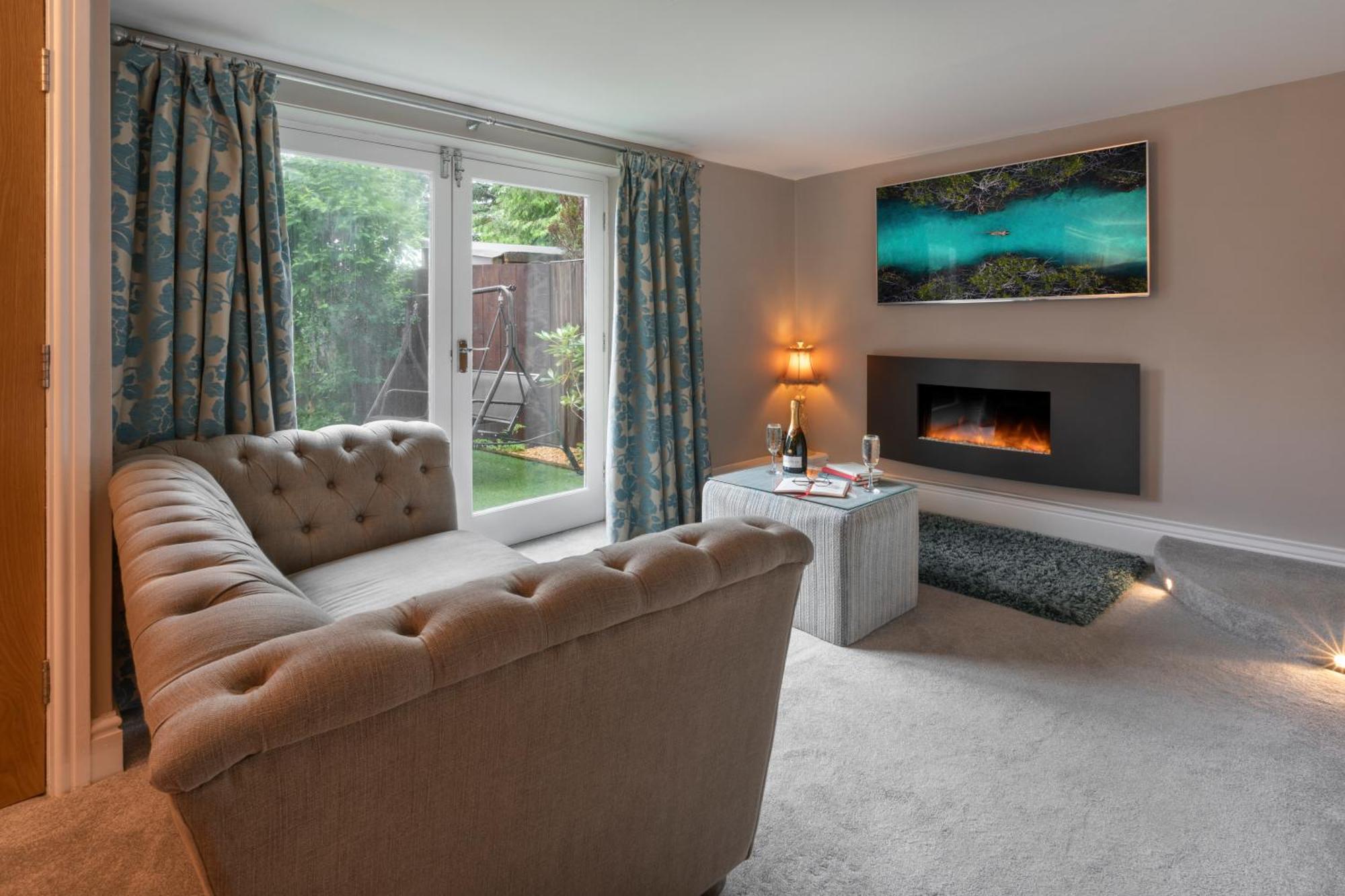 Aphrodites Group - Luxury Hot Tub Suites In Central Lake District! Bowness-on-Windermere Exterior foto